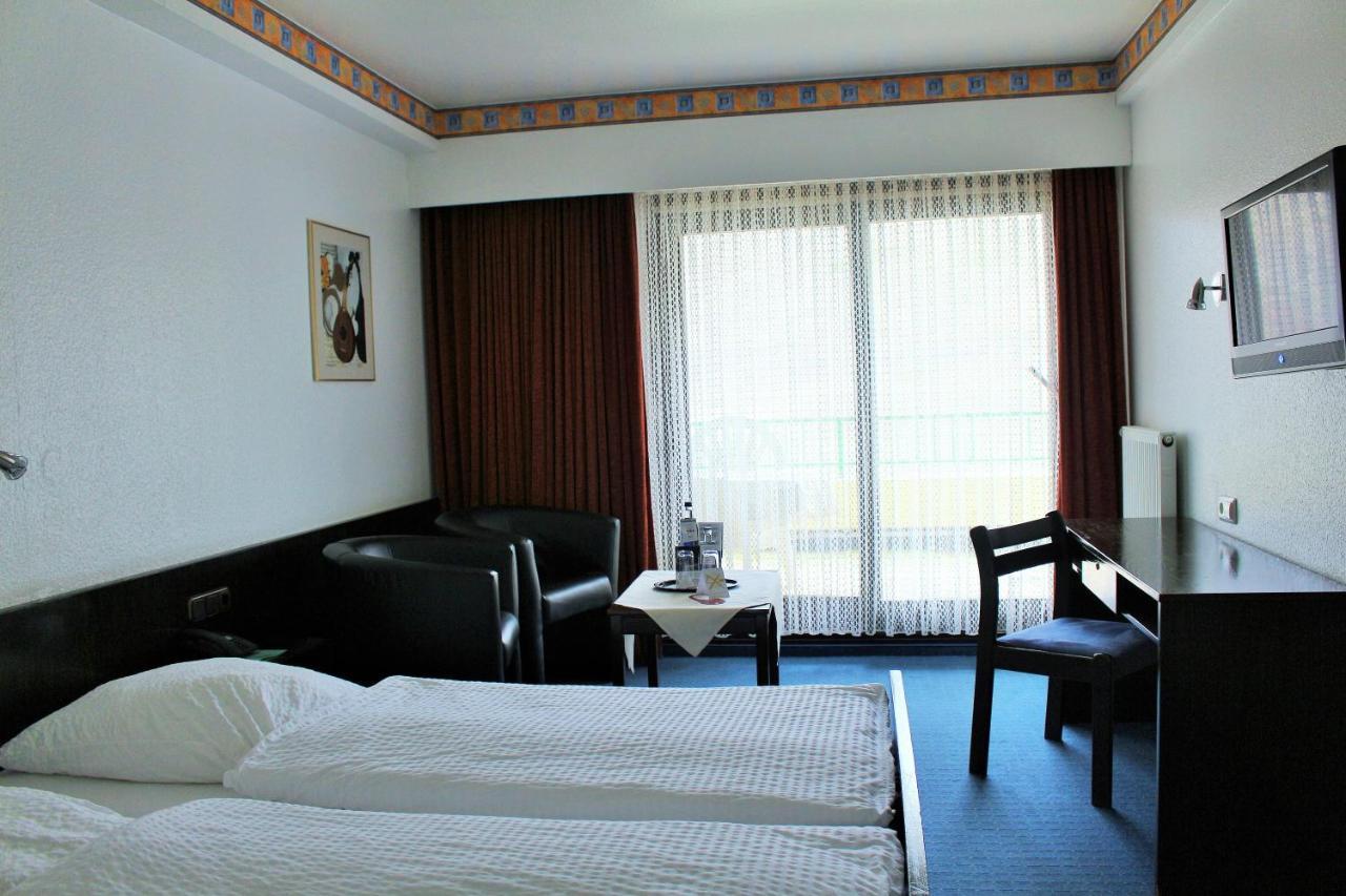 Hotel Rheinlust บอพพาร์ด ภายนอก รูปภาพ