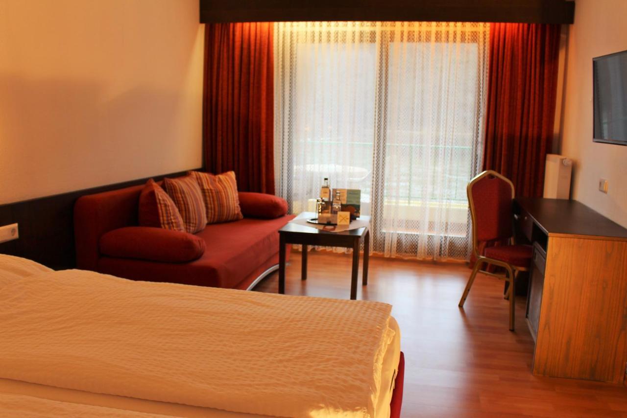 Hotel Rheinlust บอพพาร์ด ภายนอก รูปภาพ