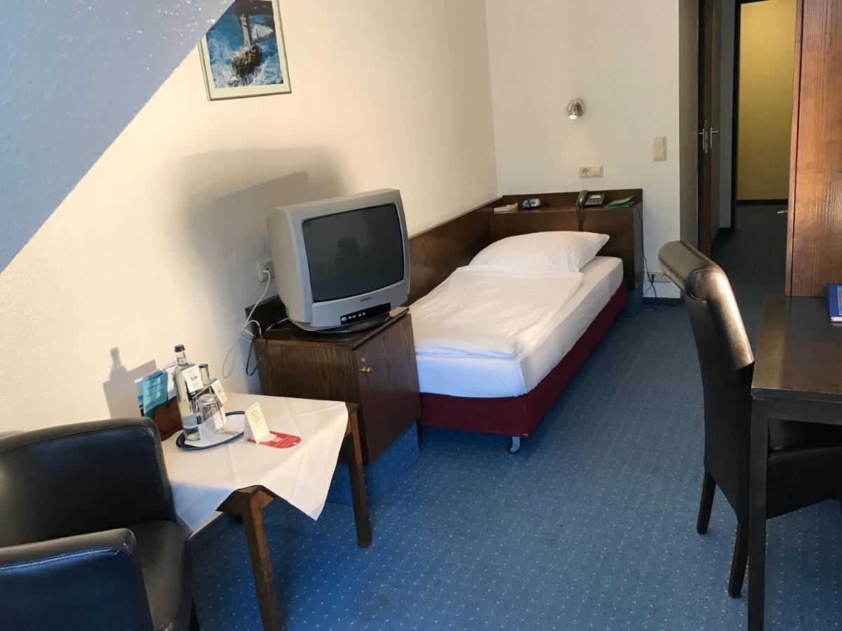 Hotel Rheinlust บอพพาร์ด ภายนอก รูปภาพ
