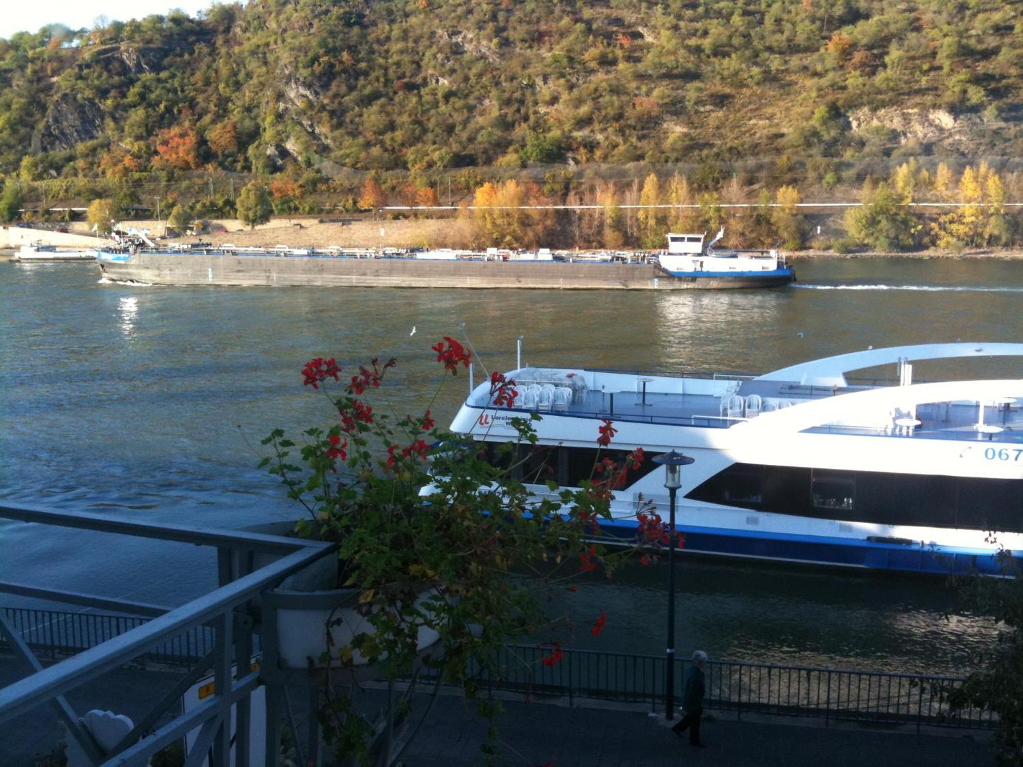 Hotel Rheinlust บอพพาร์ด ภายนอก รูปภาพ